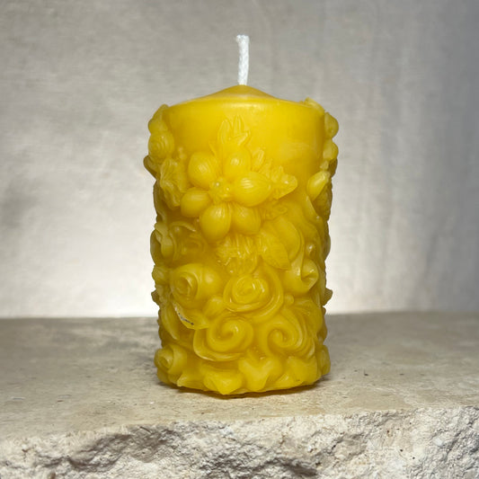 Small Floral pillar
